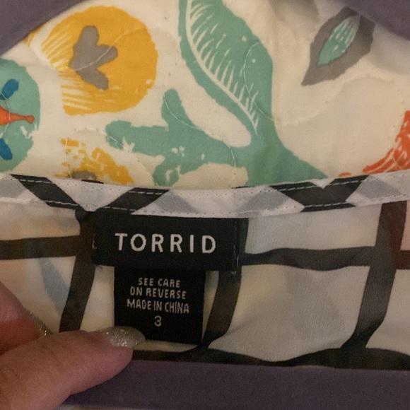 Torrid blouse - Picture 4 of 6